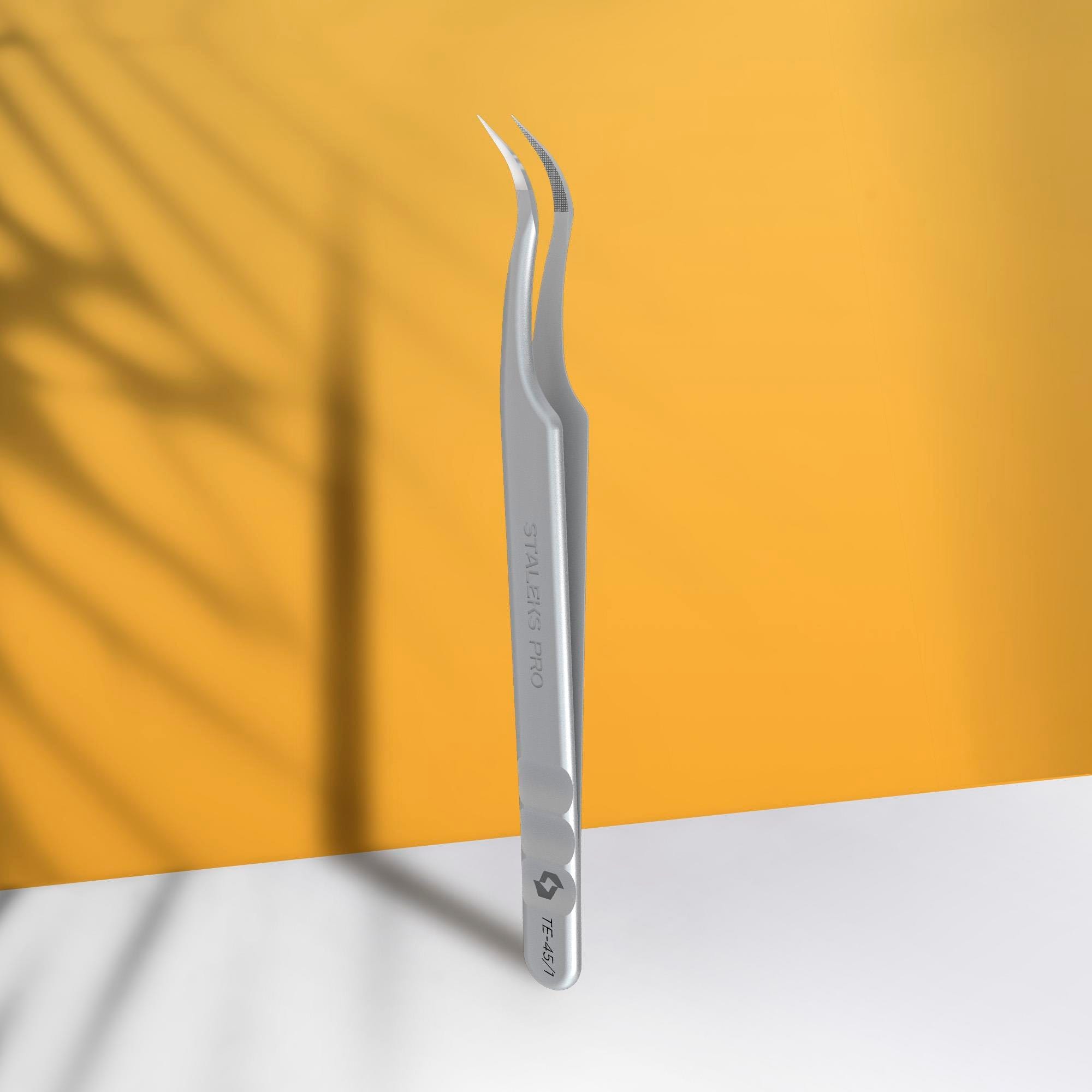 expert-45-type-1-profesyonel-centikli-9584-.jpg EXPERT 45 TYPE 1 Profesyonel Çentikli Kirpik Cımbızı (Eğik) - Görsel 1